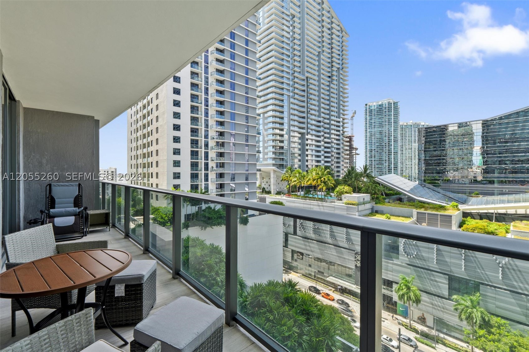 45 SW 9th St #1109, Miami FL 33130