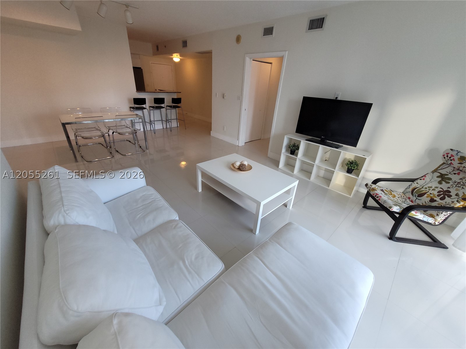 325 S Biscayne Blvd #1719, Miami FL 33131