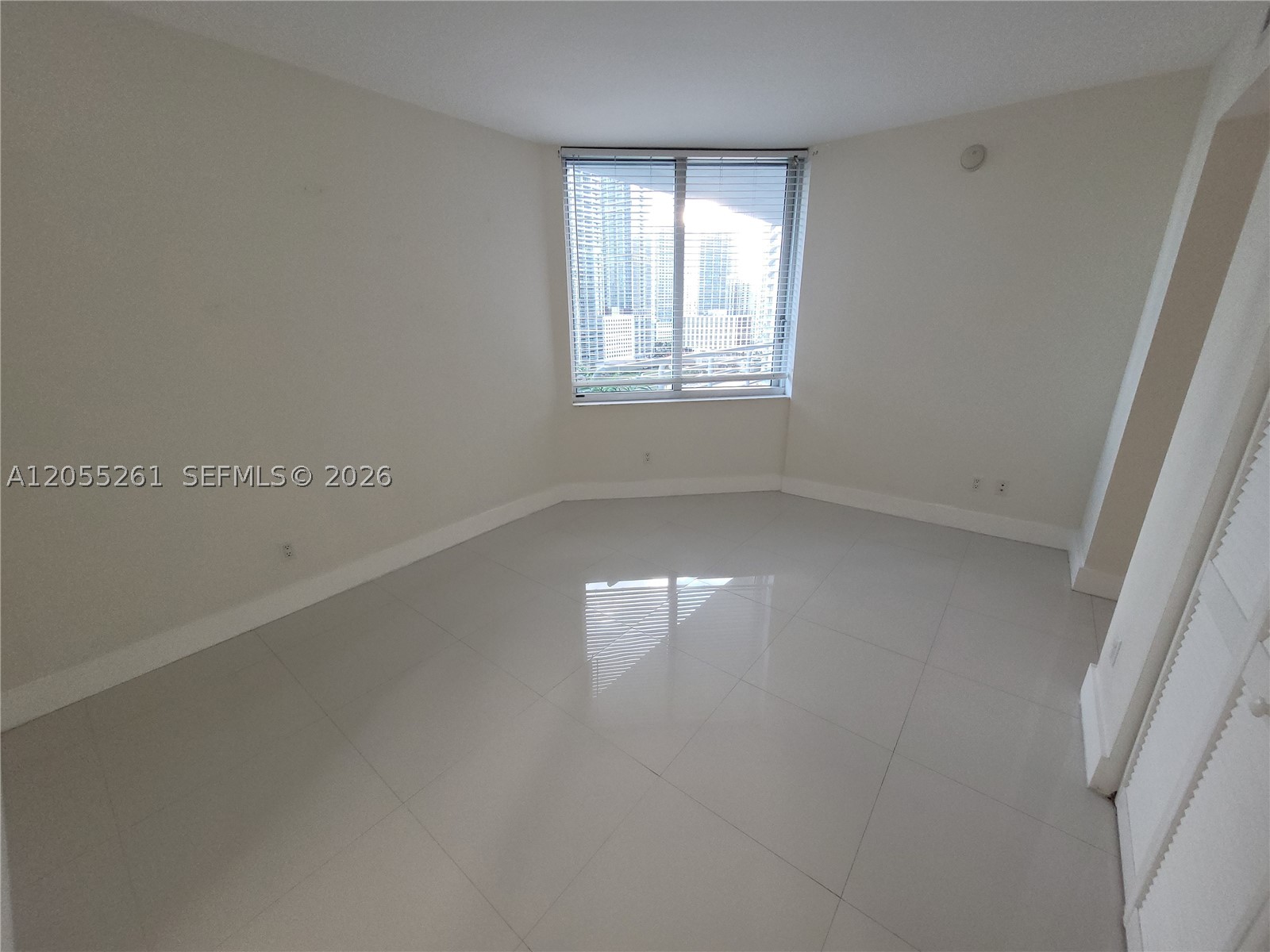 325 S Biscayne Blvd #1719, Miami FL 33131