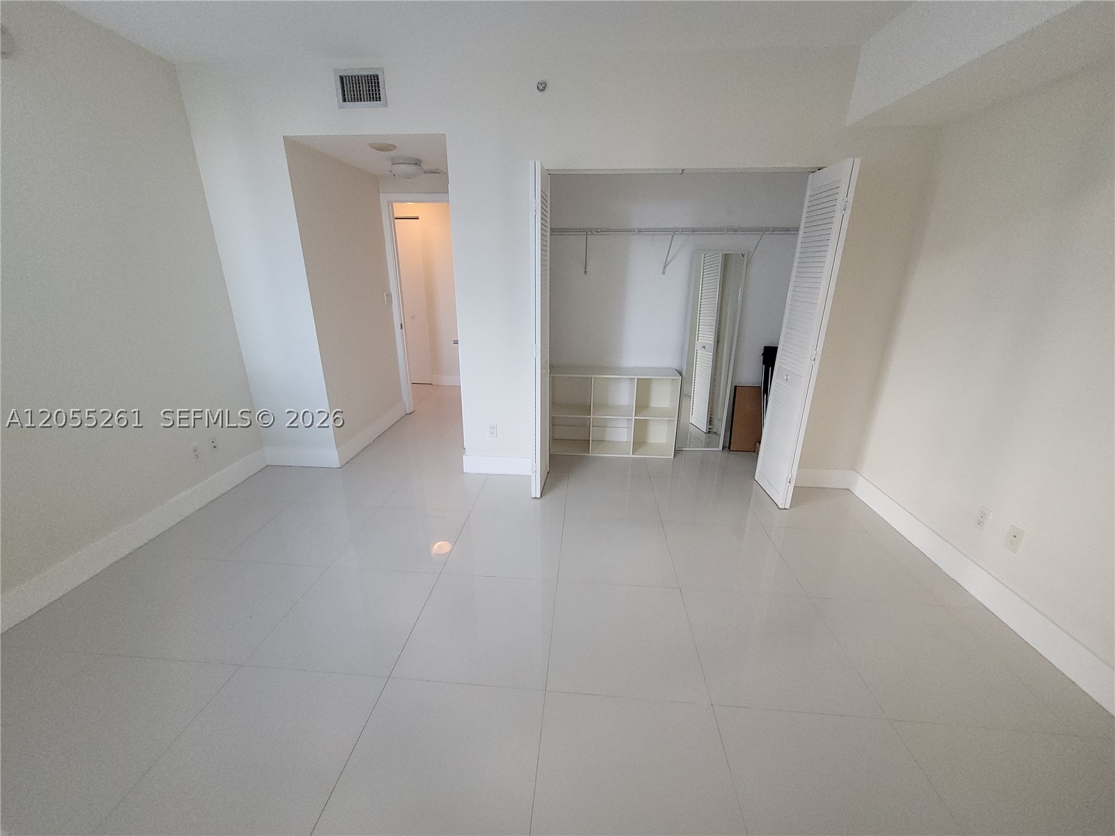 325 S Biscayne Blvd #1719, Miami FL 33131