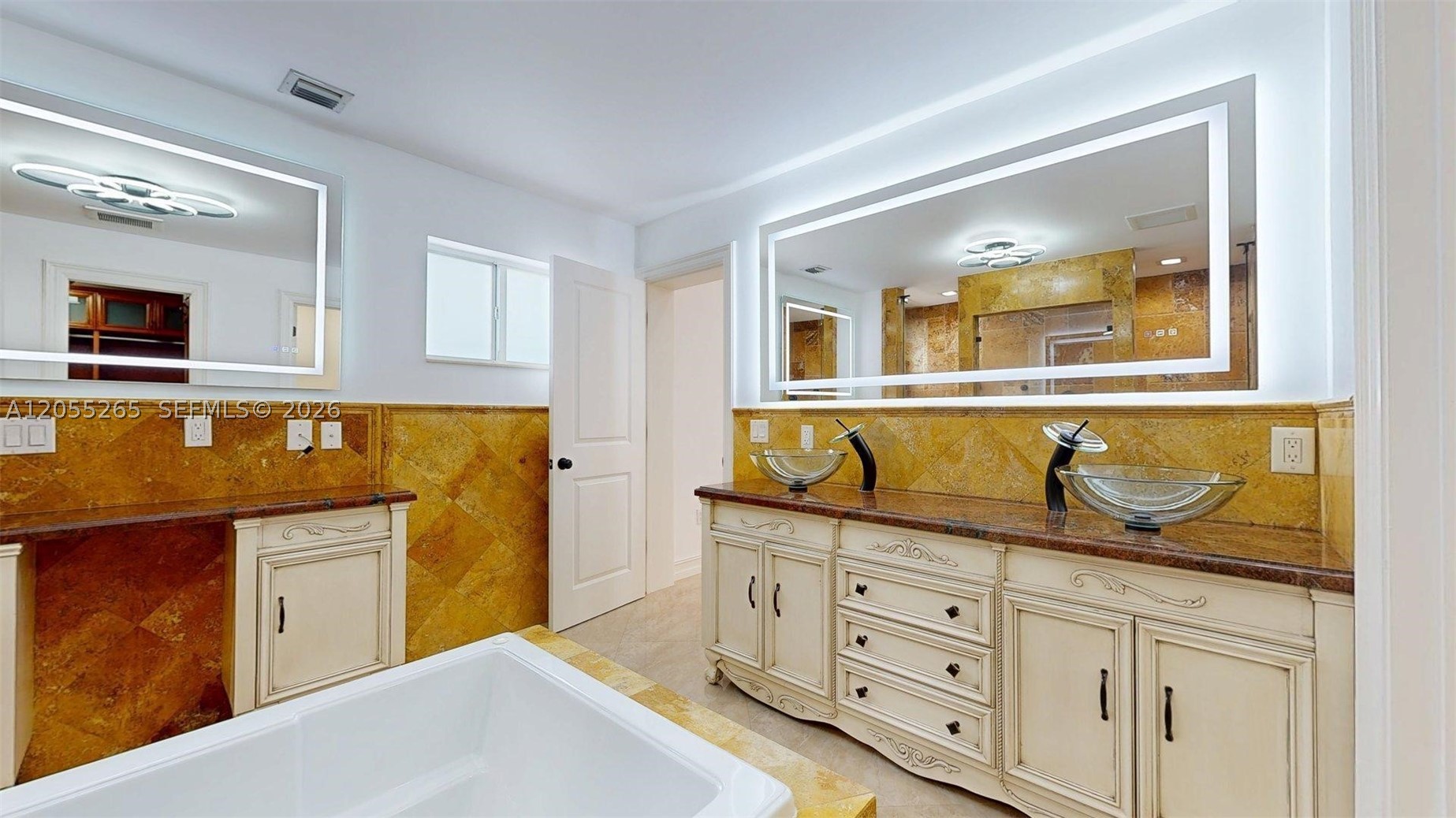6265 W 10th Ave, Hialeah FL 33012