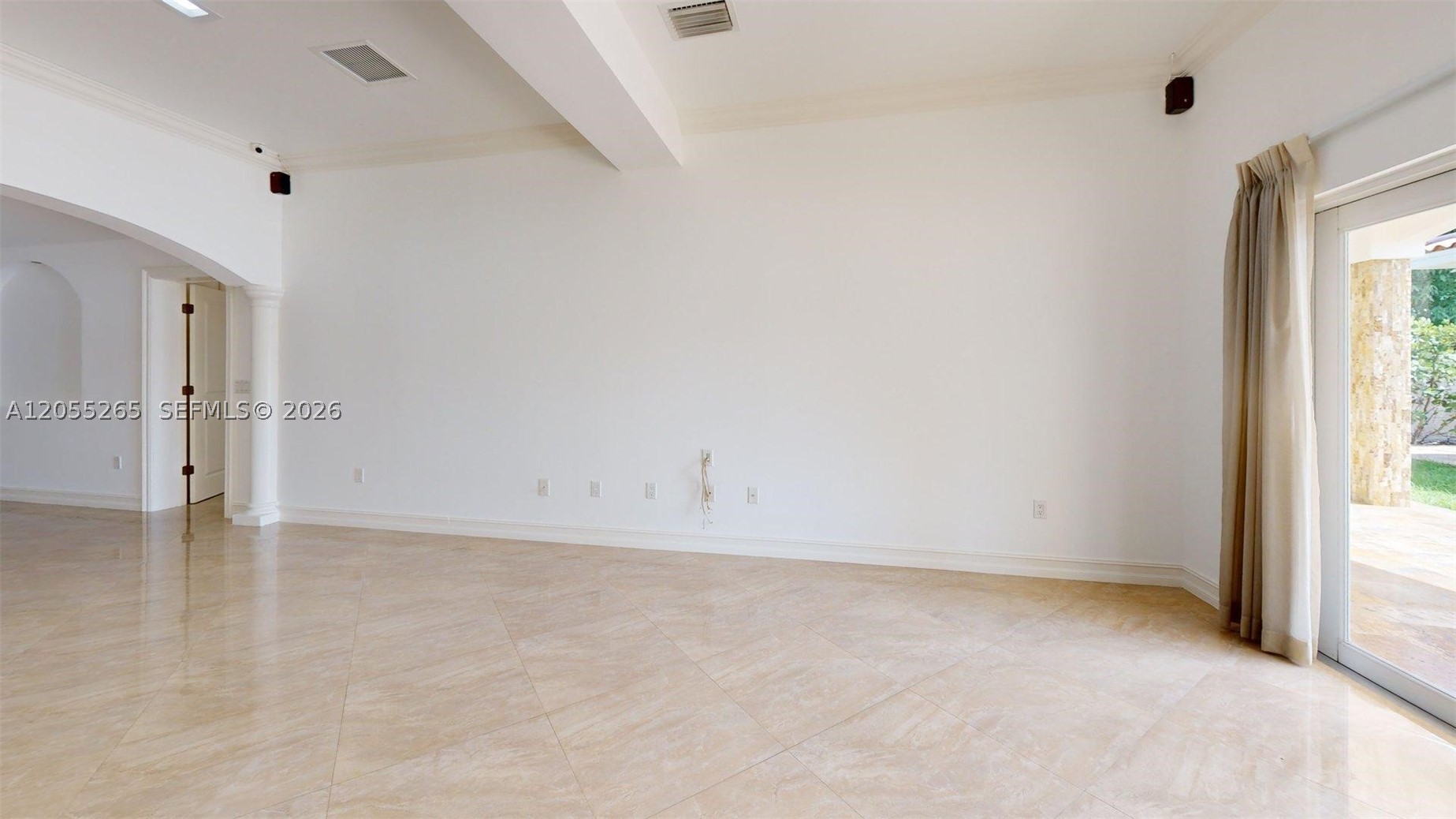 6265 W 10th Ave, Hialeah FL 33012