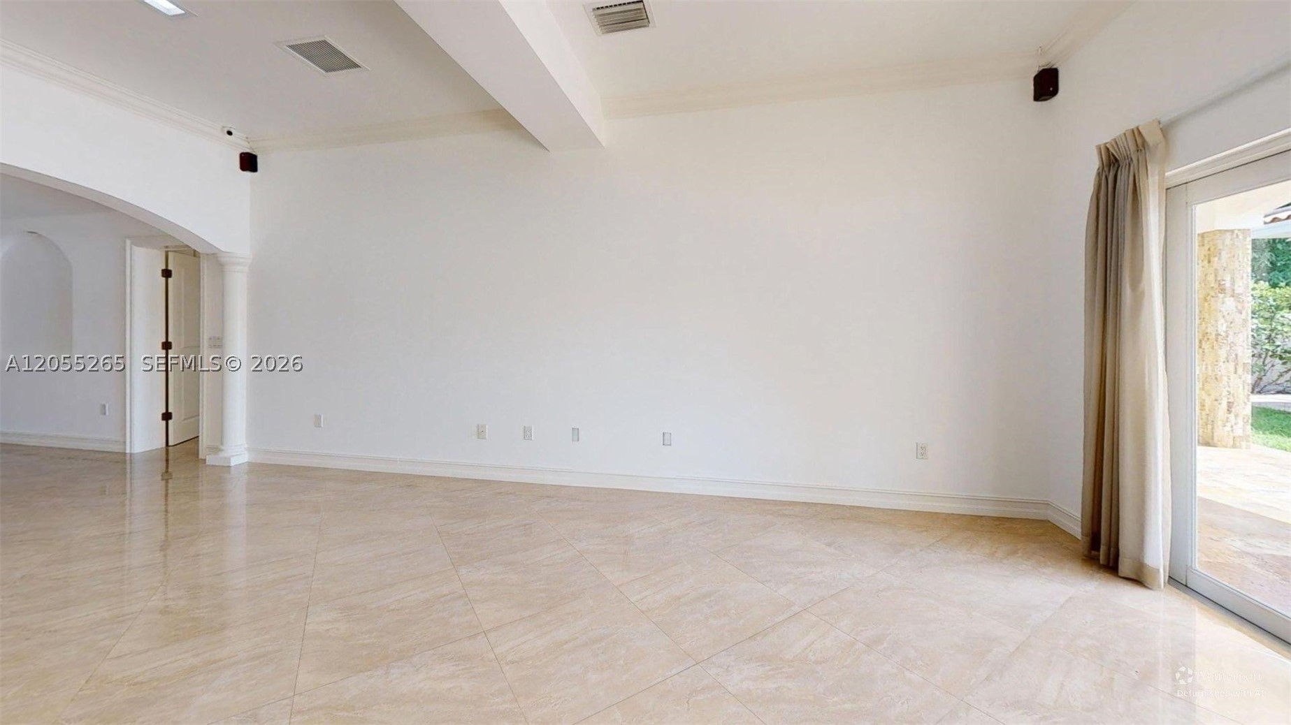 6265 W 10th Ave, Hialeah FL 33012