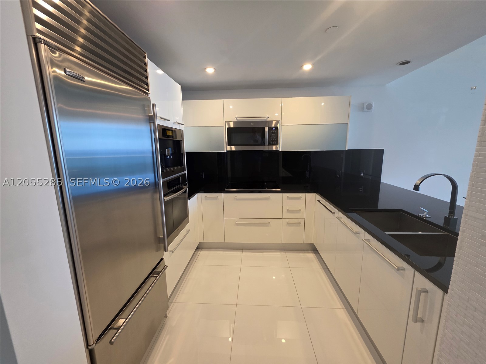 17121 COLLINS AV #2306, Sunny Isles Beach FL 33160