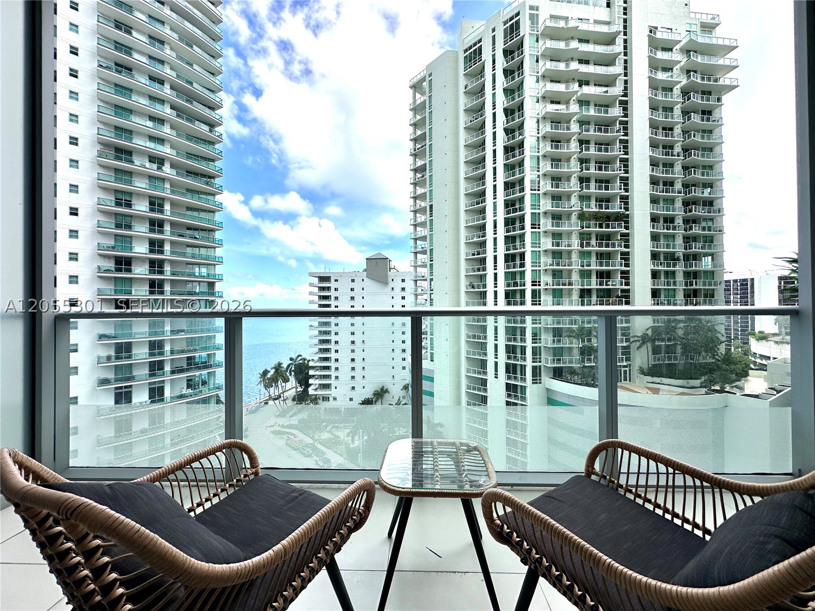 1300 Brickell Bay Dr #1205, Miami FL 33131