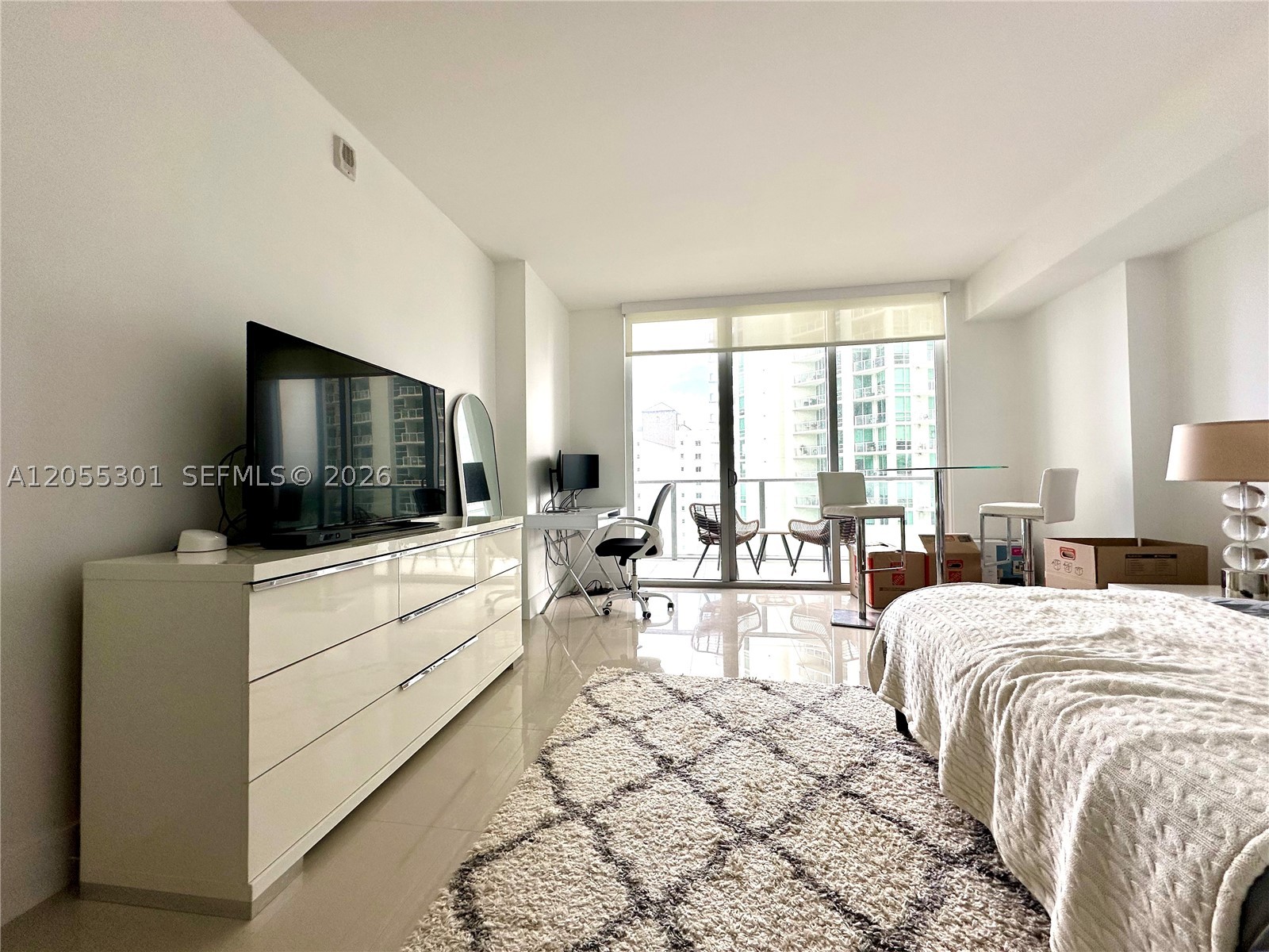 1300 Brickell Bay Dr #1205, Miami FL 33131