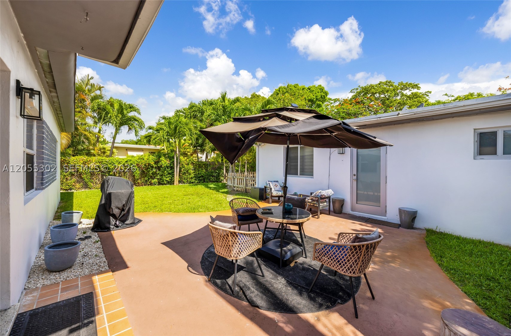 910 NE 81st St, Miami FL 33138