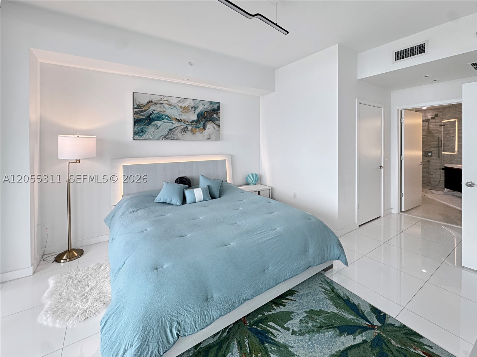 851 NE 1st Ave #3210, Miami FL 33132