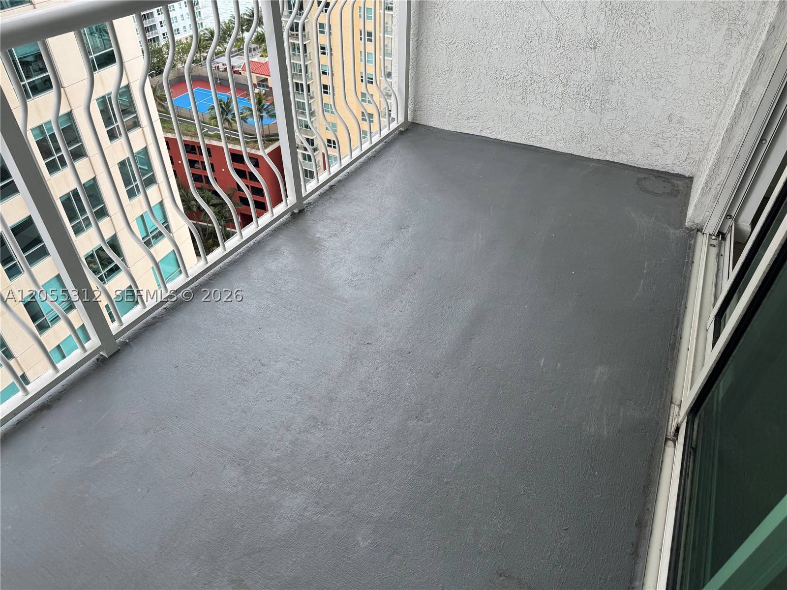 1200 Brickell Bay Dr #2310, Miami FL 33131