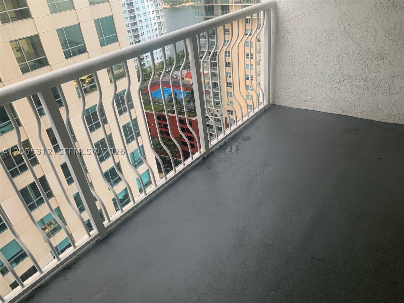 1200 Brickell Bay Dr #2310, Miami FL 33131