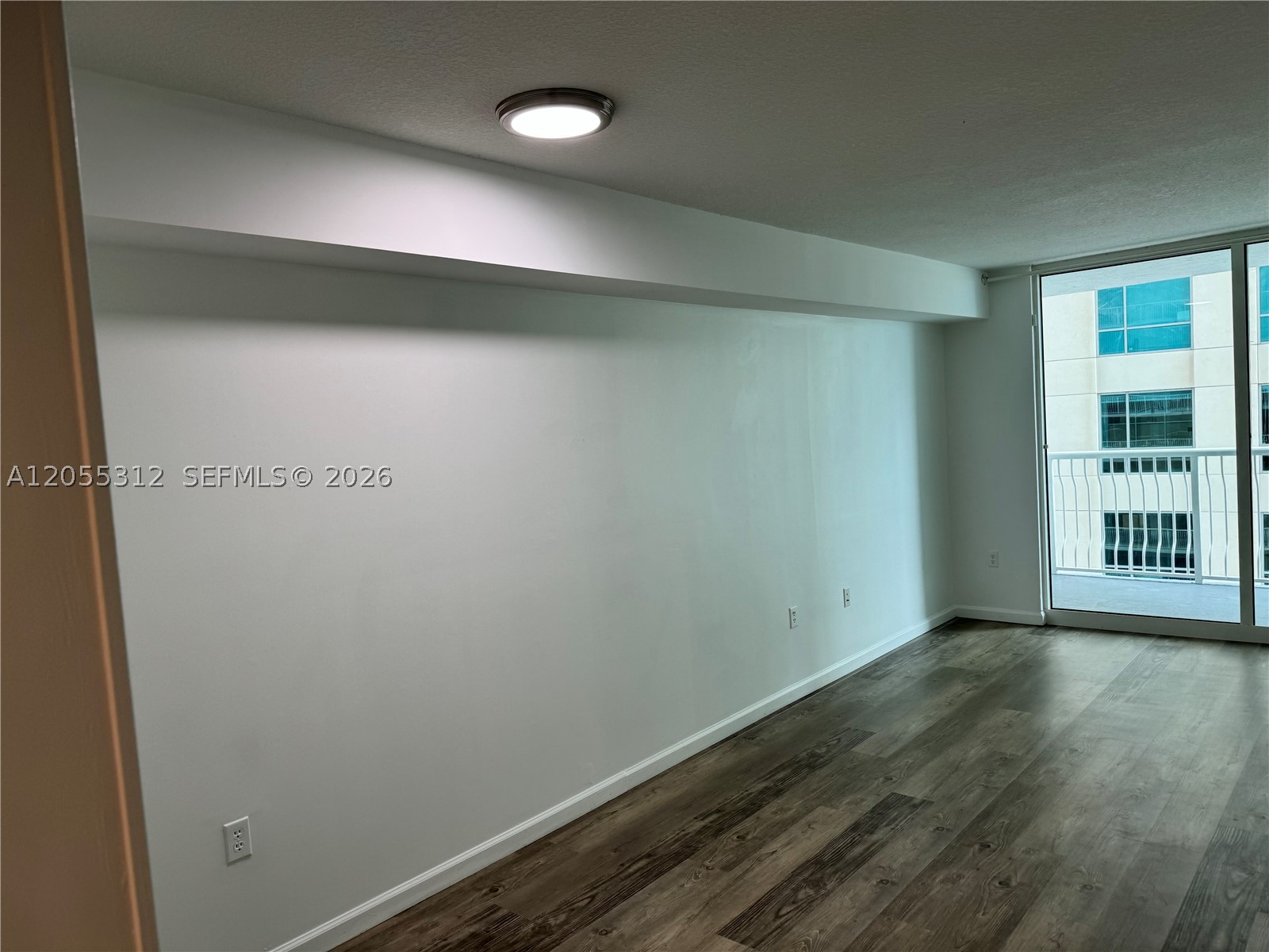 1200 Brickell Bay Dr #2310, Miami FL 33131