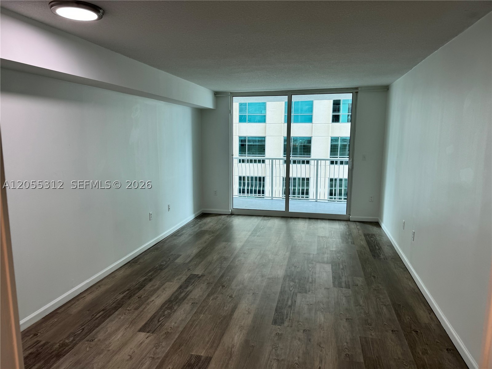 1200 Brickell Bay Dr #2310, Miami FL 33131