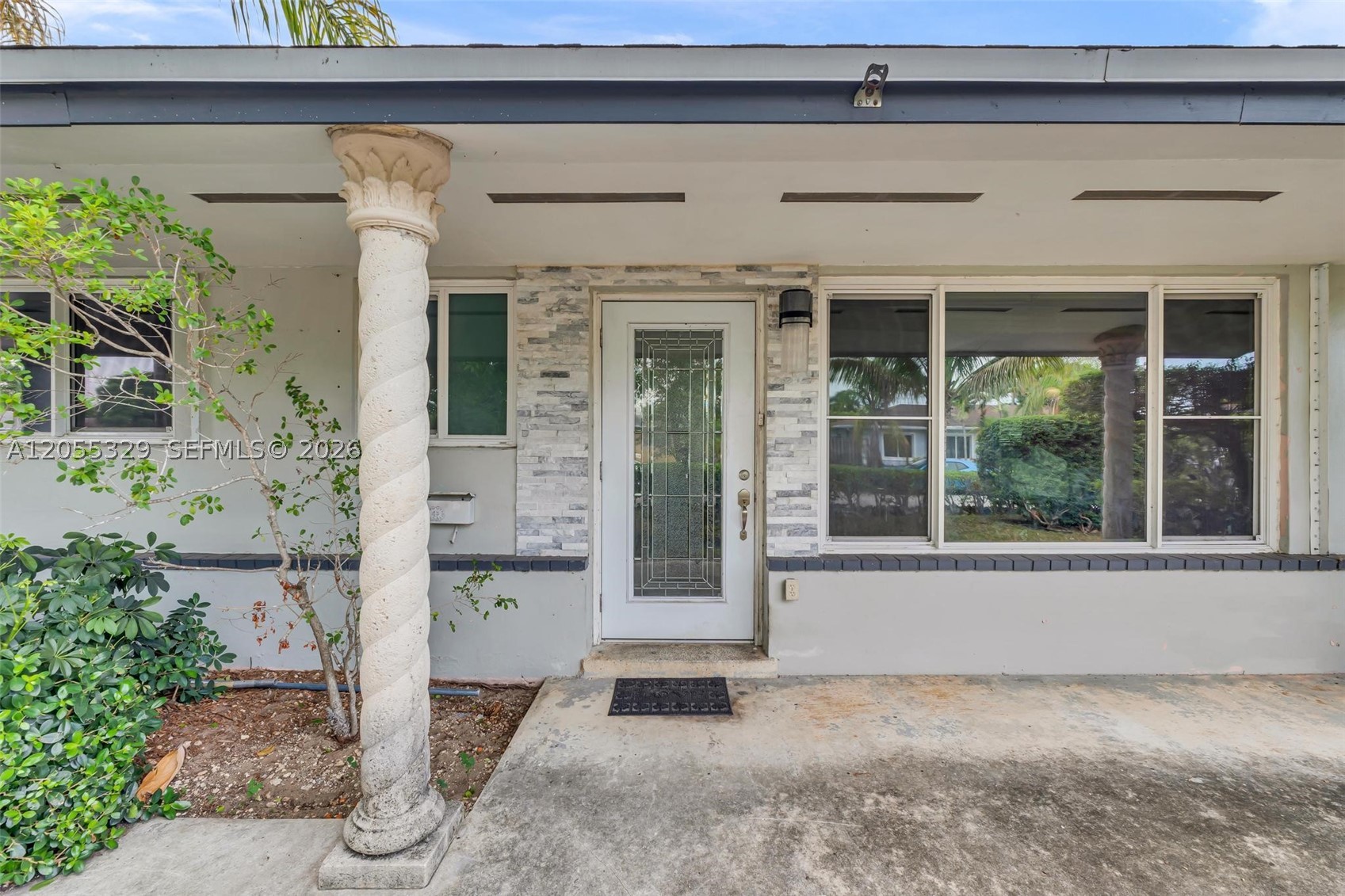 9921 SW 165th Ter, Miami FL 33157