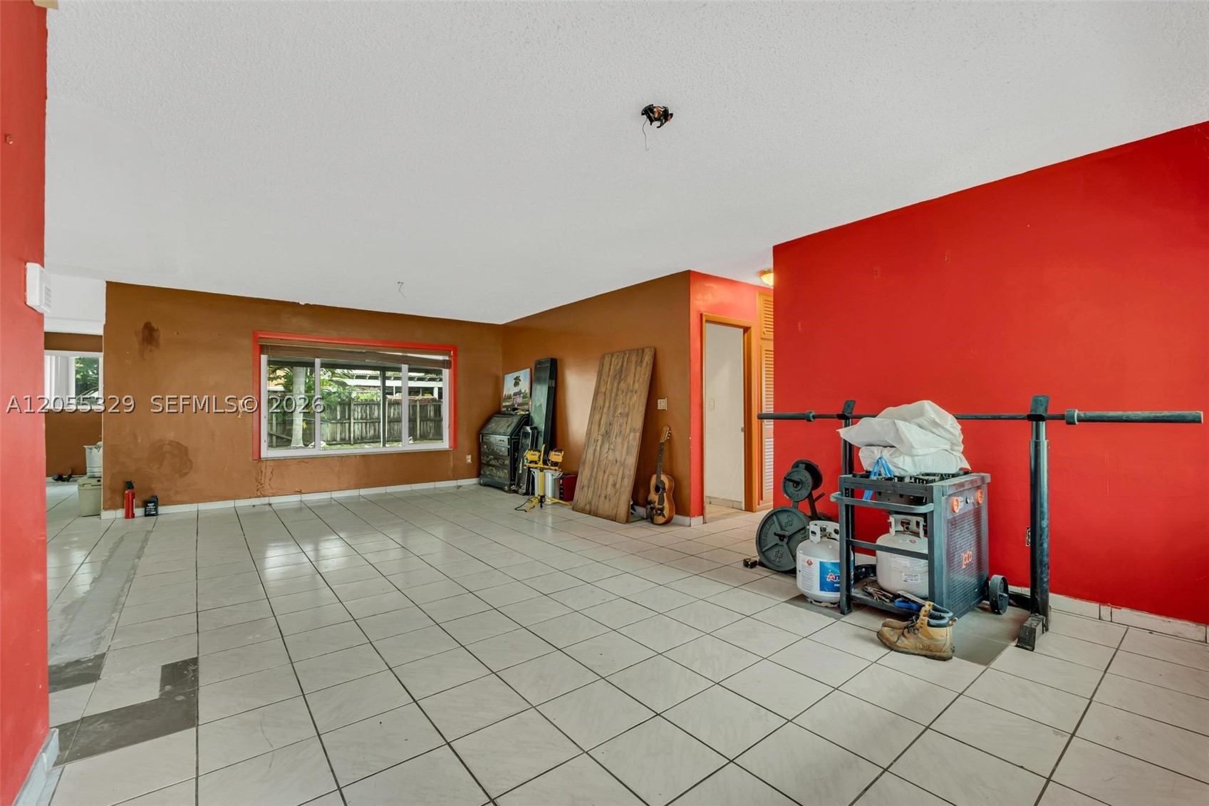 9921 SW 165th Ter, Miami FL 33157