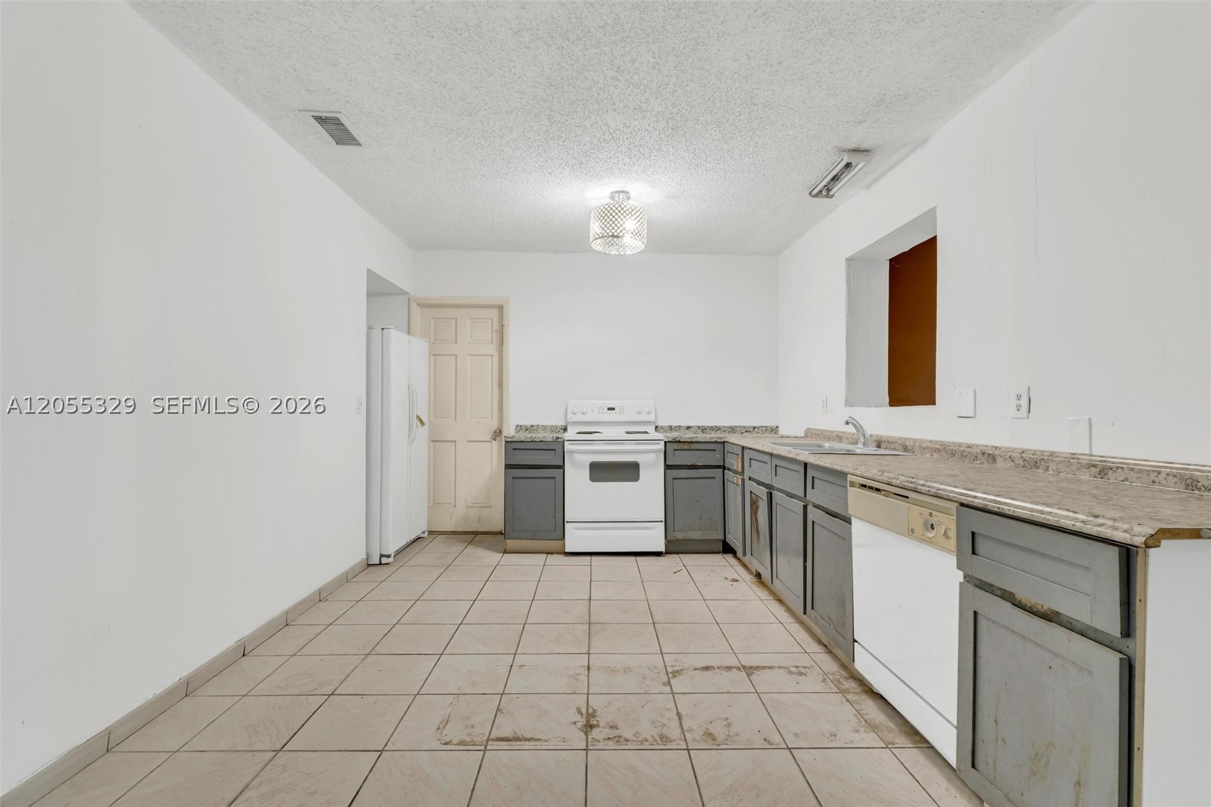 9921 SW 165th Ter, Miami FL 33157