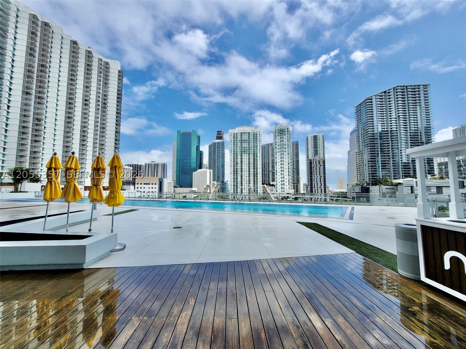 92 SW 3rd St #1808, Miami FL 33130