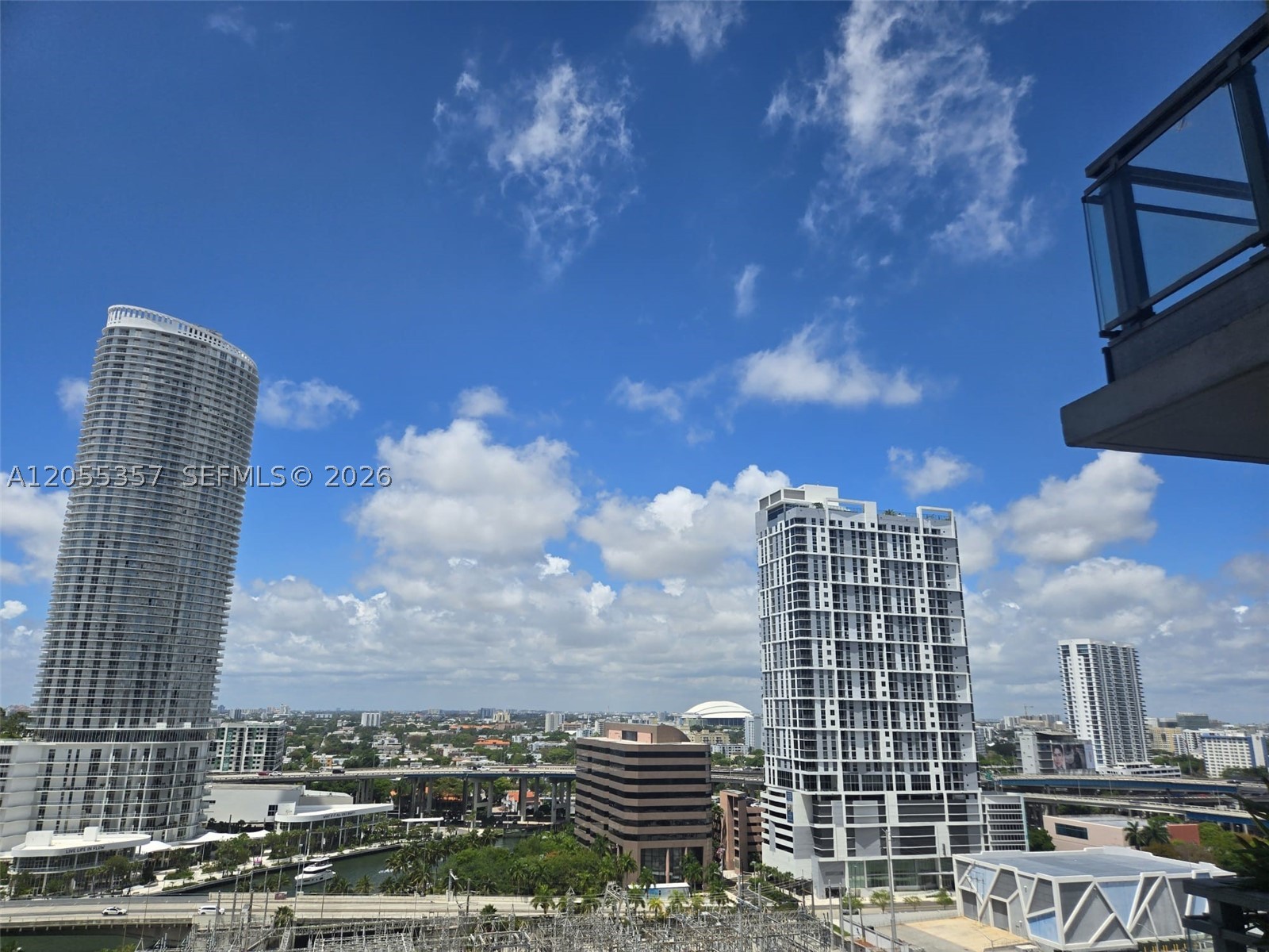 92 SW 3rd St #1808, Miami FL 33130