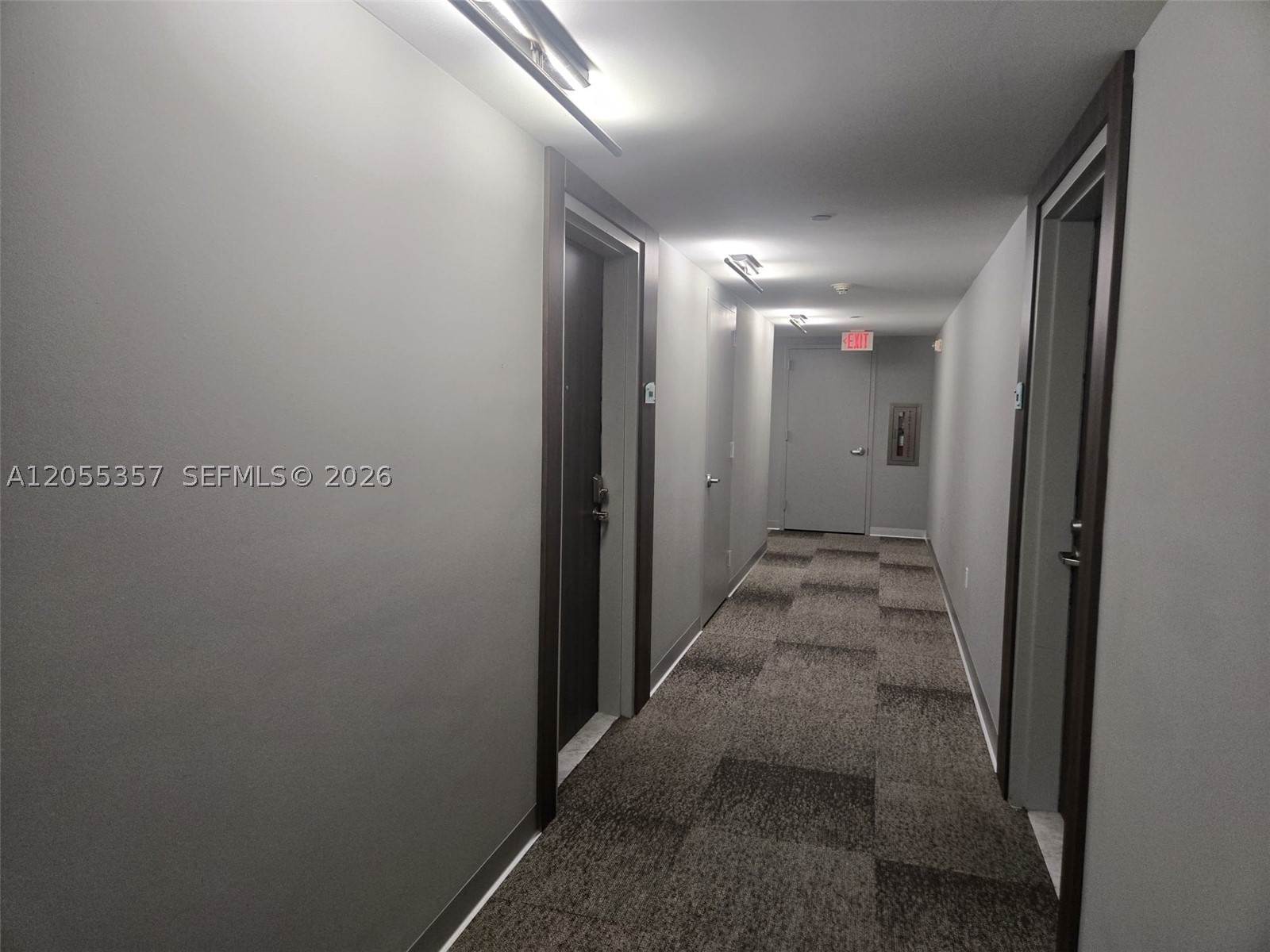 92 SW 3rd St #1808, Miami FL 33130