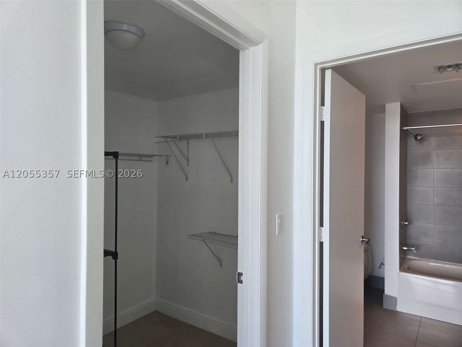 92 SW 3rd St #1808, Miami FL 33130