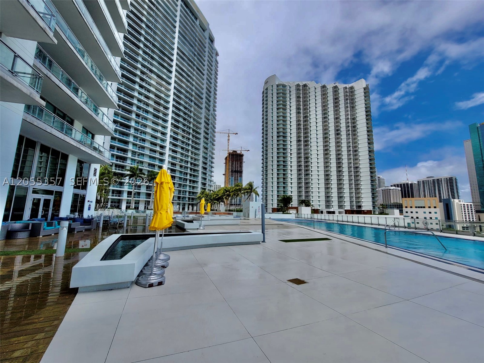 92 SW 3rd St #1808, Miami FL 33130