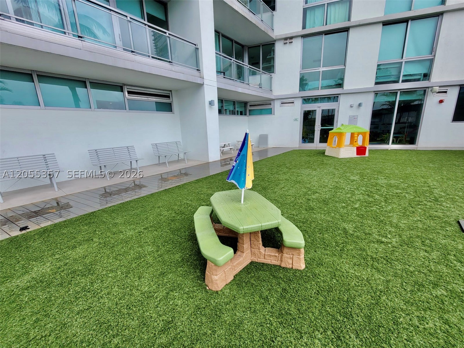 92 SW 3rd St #1808, Miami FL 33130