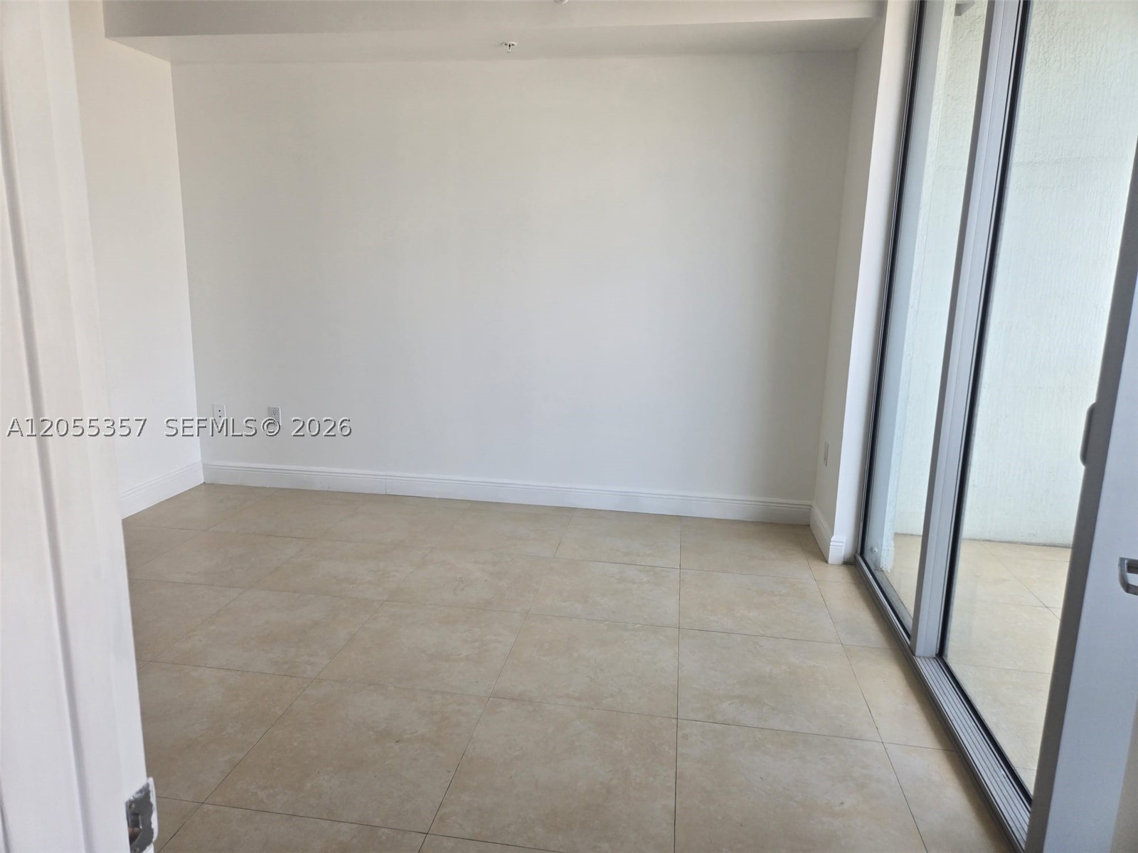 92 SW 3rd St #1808, Miami FL 33130