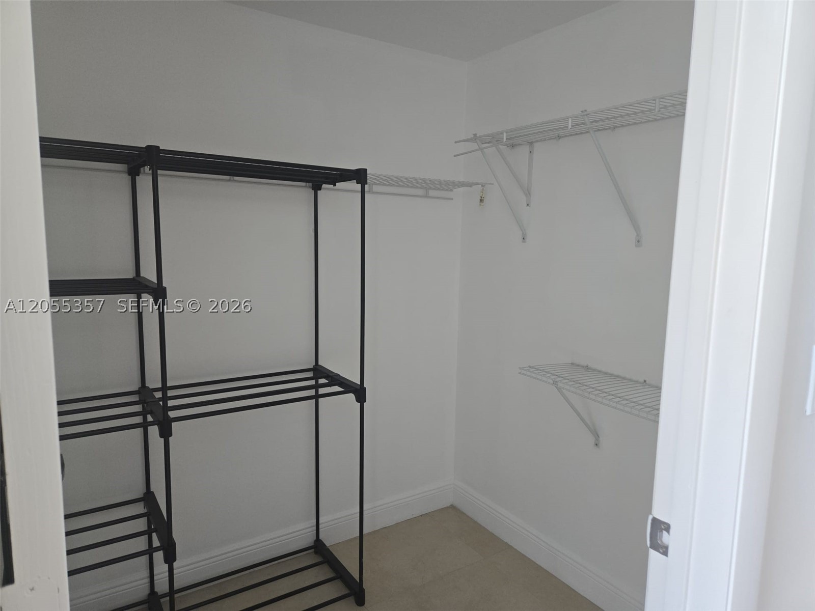 92 SW 3rd St #1808, Miami FL 33130