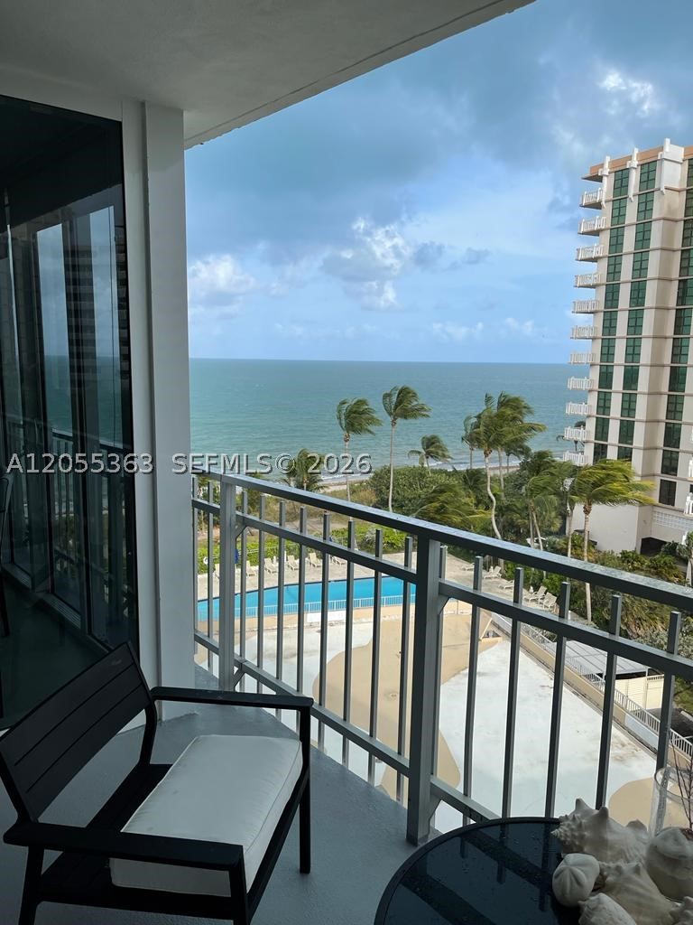 600 Grapetree Dr #7CS, Key Biscayne FL 33149