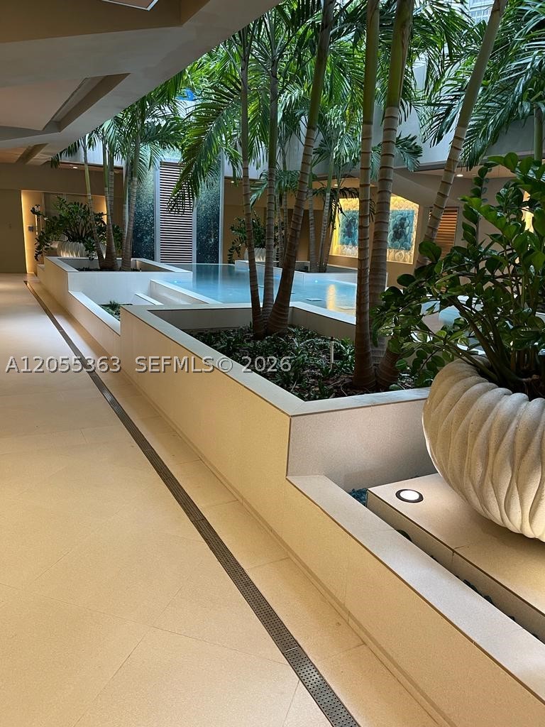 600 Grapetree Dr #7CS, Key Biscayne FL 33149