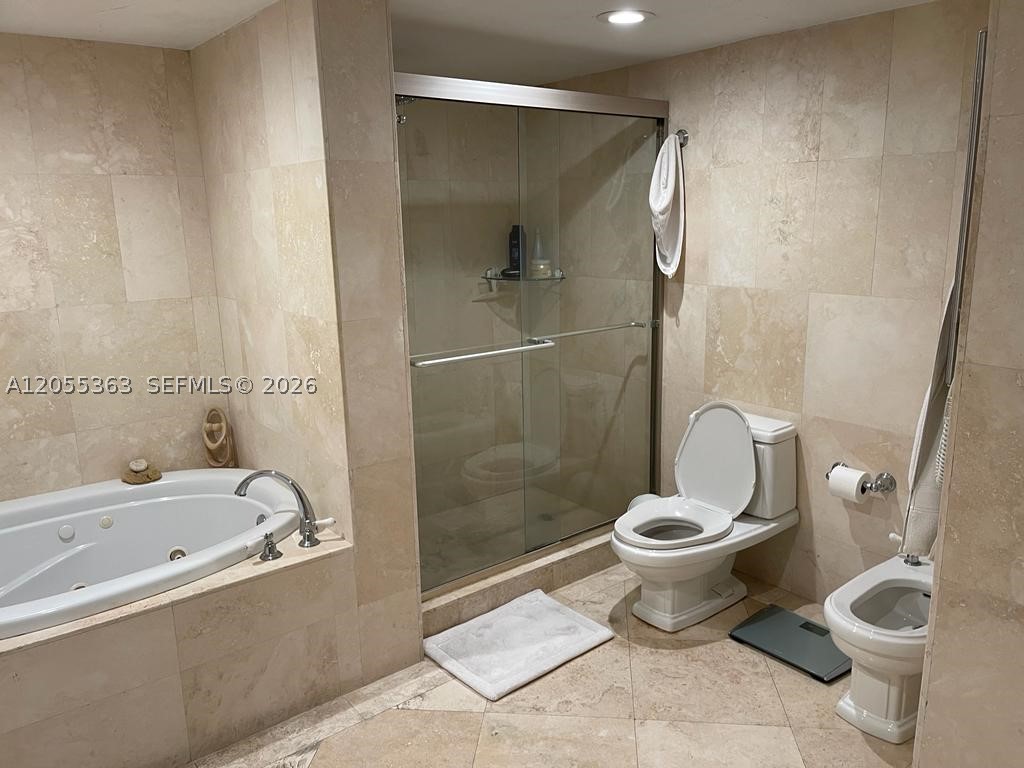 600 Grapetree Dr #7CS, Key Biscayne FL 33149