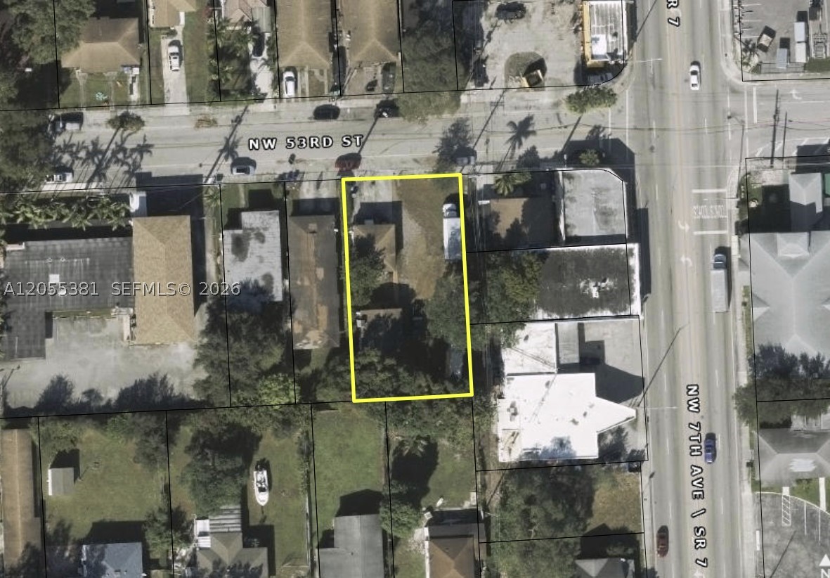 722 / 724 NW 53rd St, Miami FL 33127