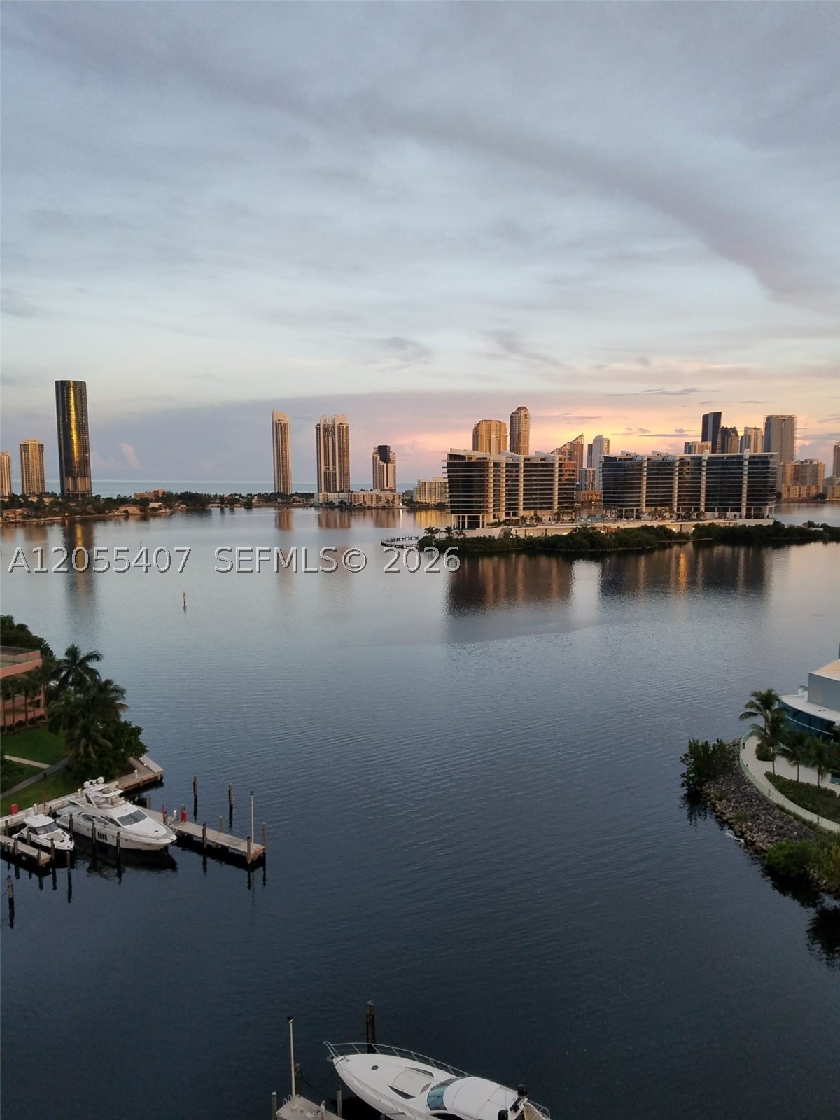 3330 NE 190th St #1010, Aventura FL 33180