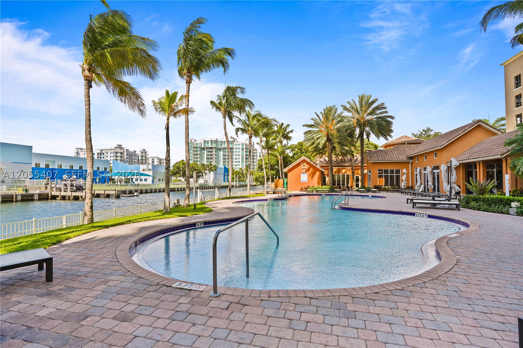 3330 NE 190th St #1010, Aventura FL 33180