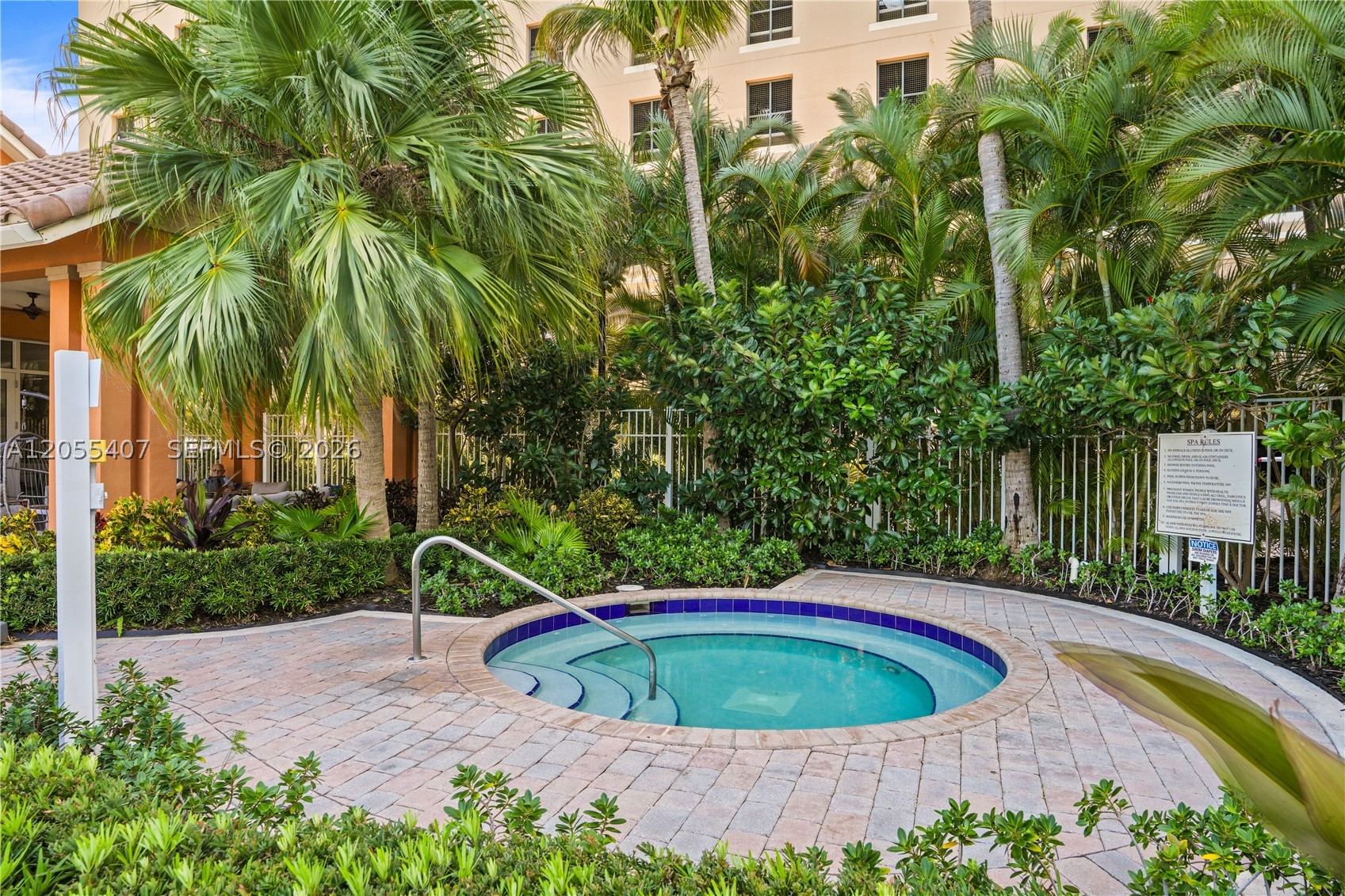 3330 NE 190th St #1010, Aventura FL 33180