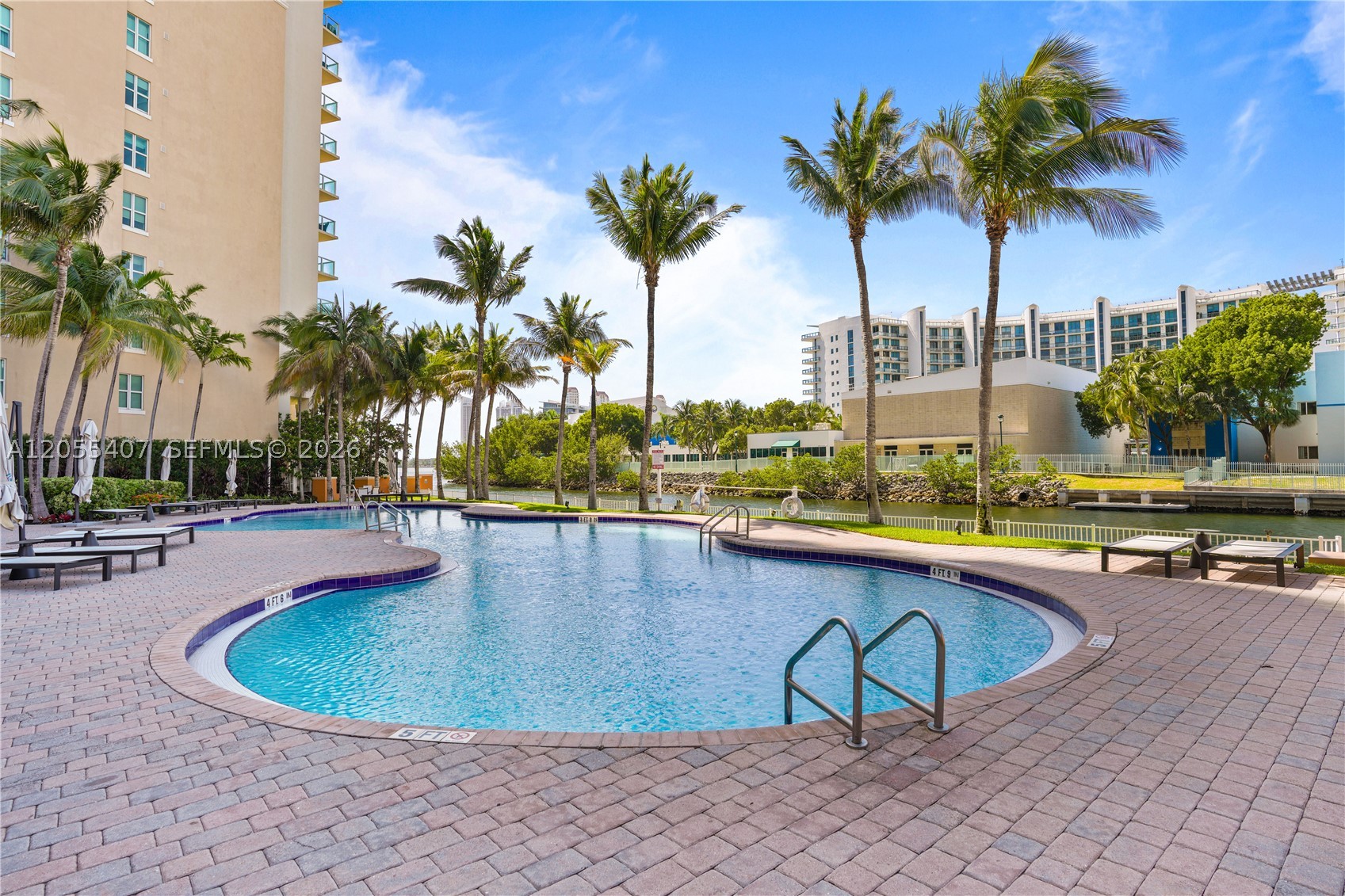 3330 NE 190th St #1010, Aventura FL 33180