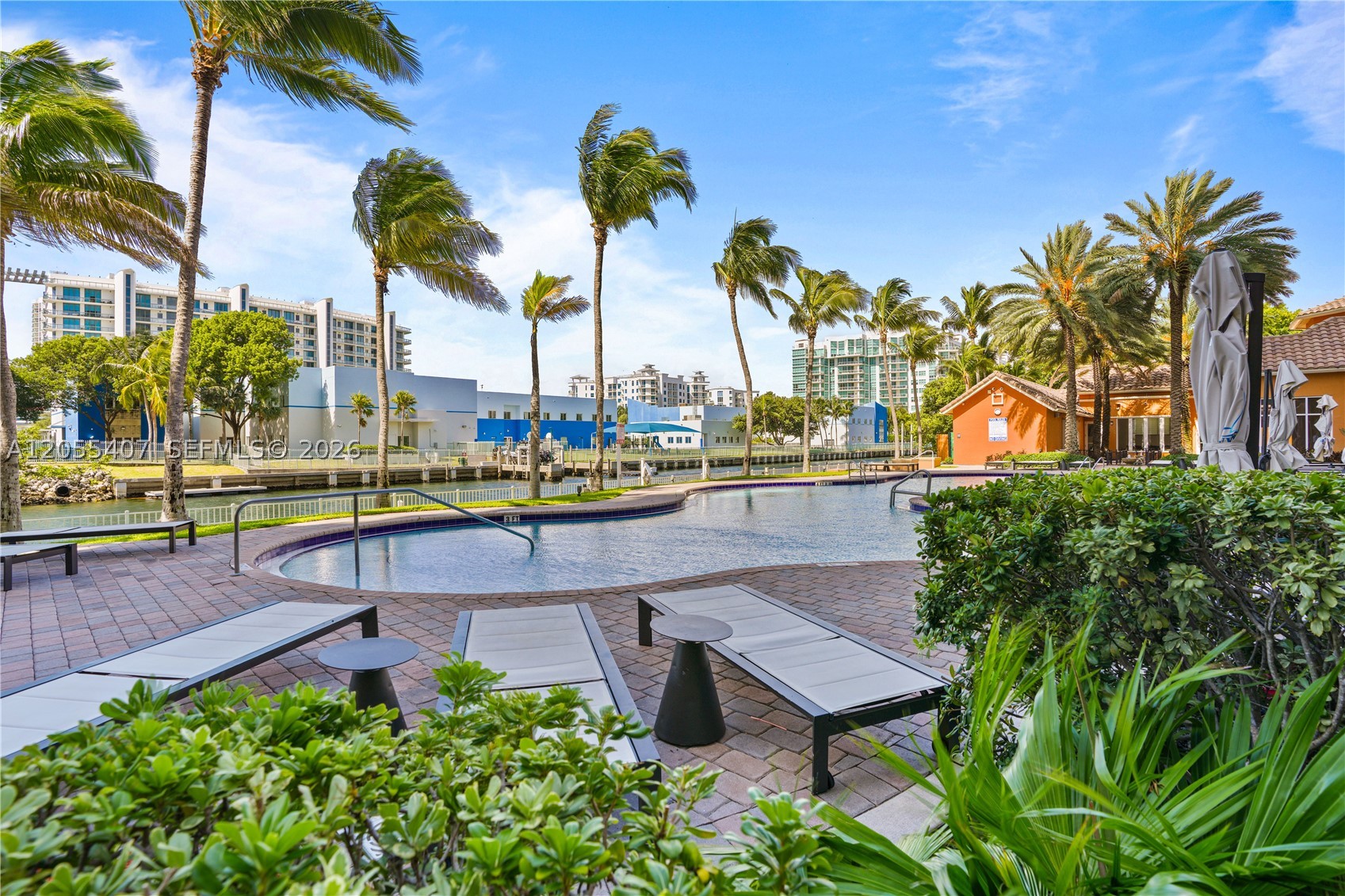 3330 NE 190th St #1010, Aventura FL 33180