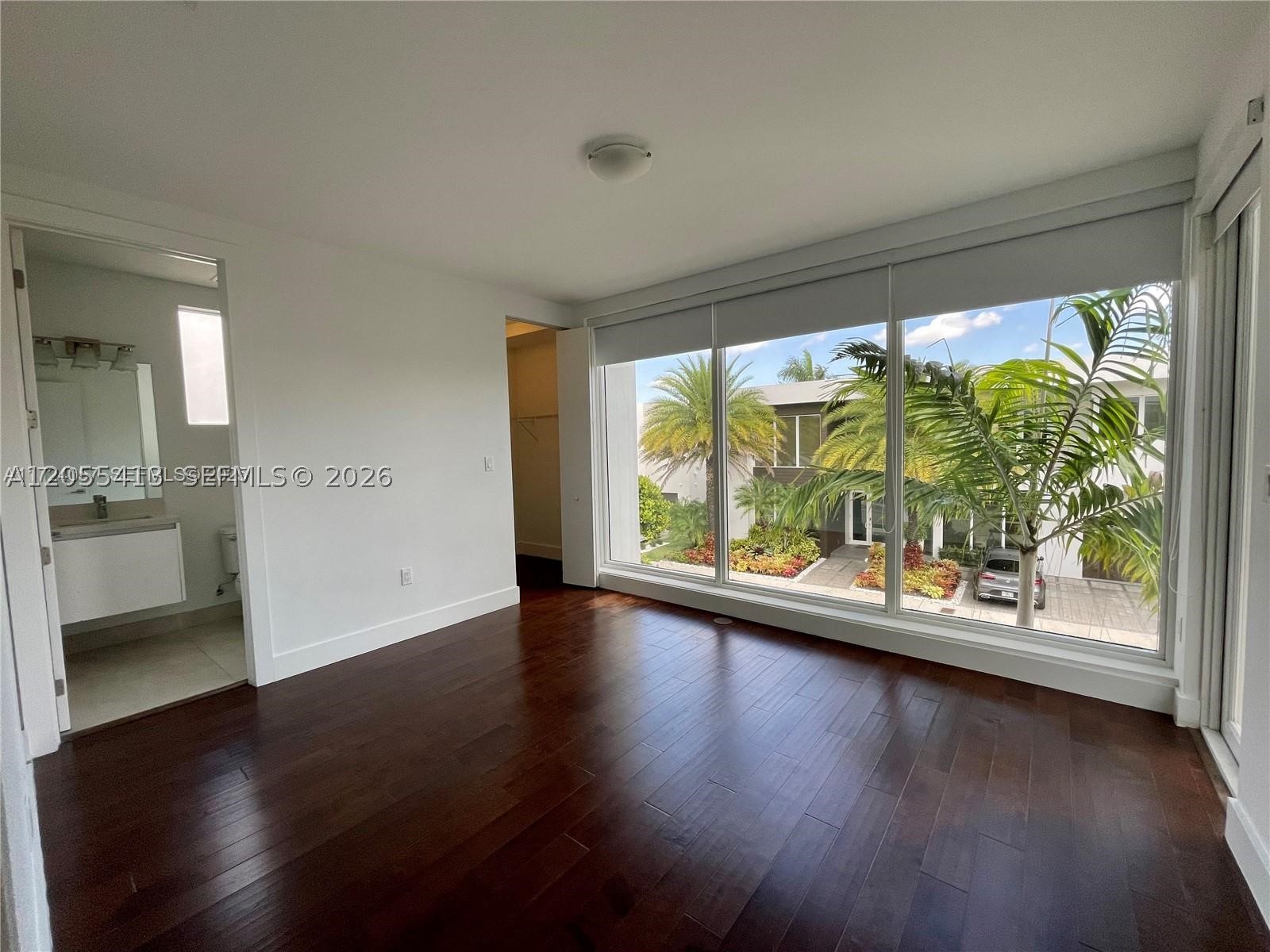 10250 NW 74th Ter #0, Doral FL 33178