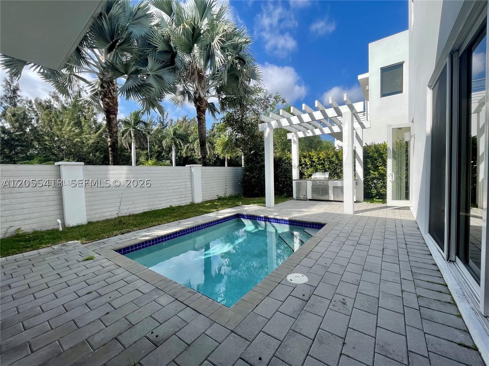 10250 NW 74th Ter #0, Doral FL 33178