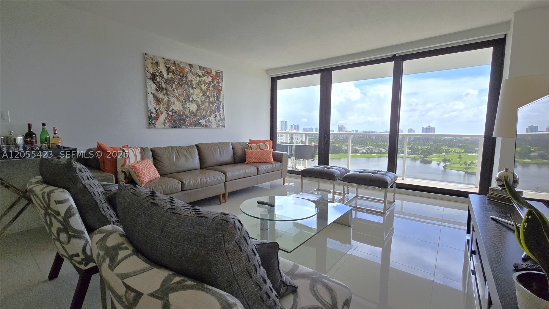 3731 N Country Club Dr #1825, Aventura FL 33180