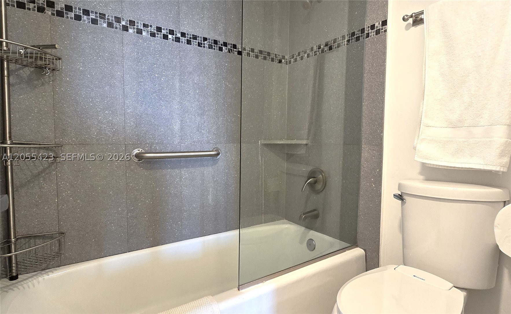 3731 N Country Club Dr #1825, Aventura FL 33180