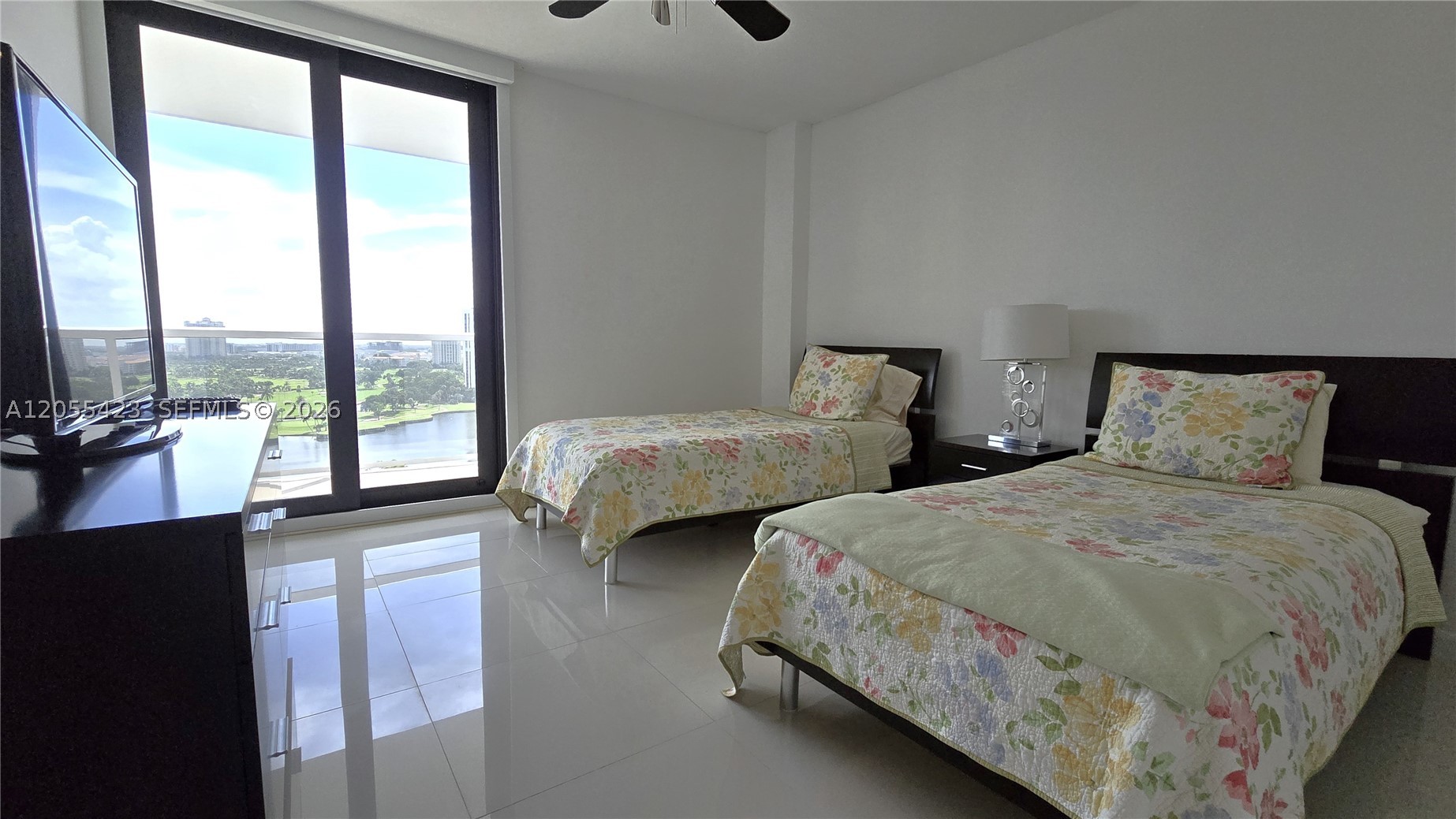 3731 N Country Club Dr #1825, Aventura FL 33180