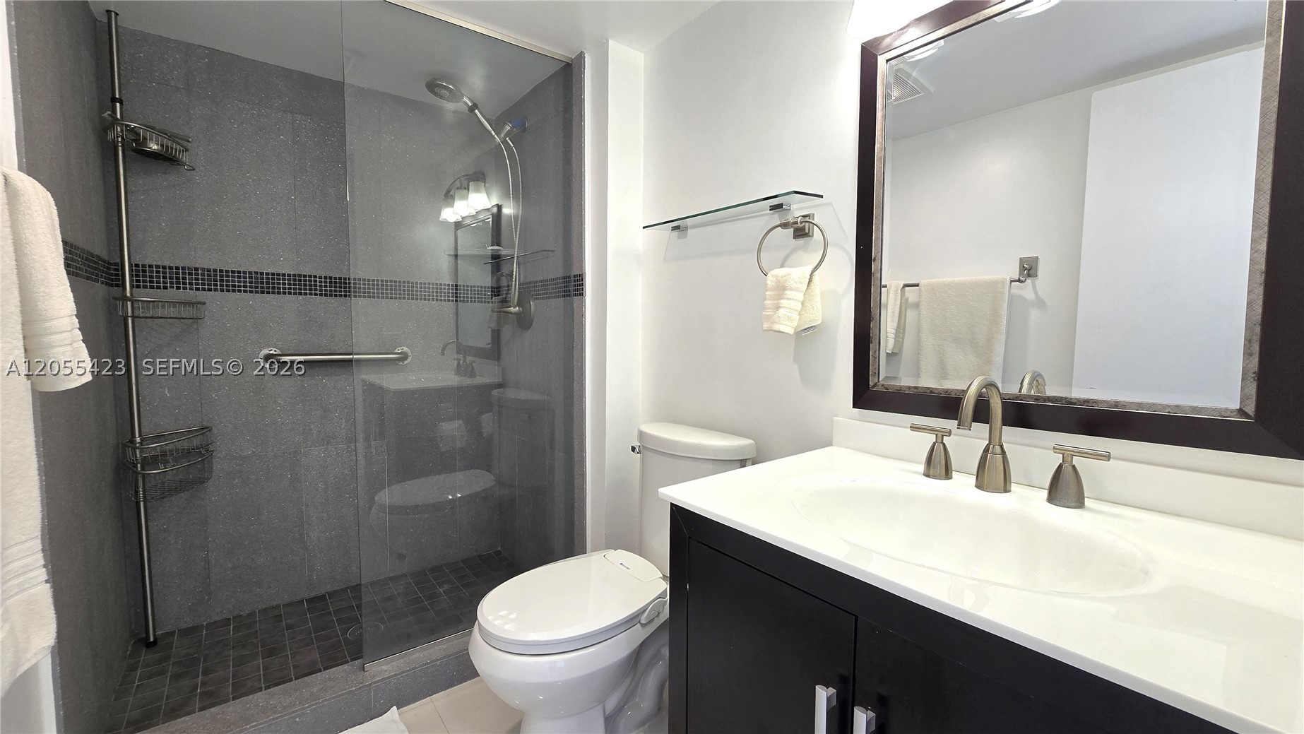 3731 N Country Club Dr #1825, Aventura FL 33180
