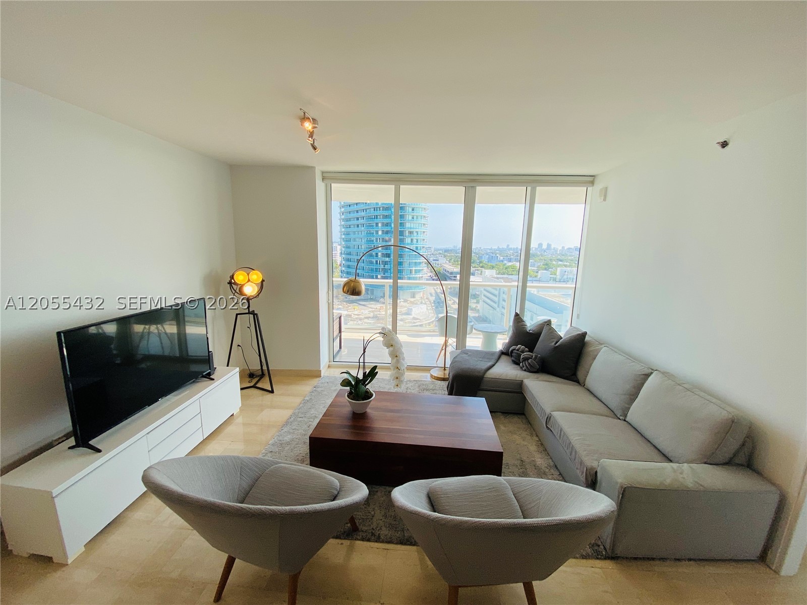 450 Alton Rd #1406, Miami Beach FL 33139