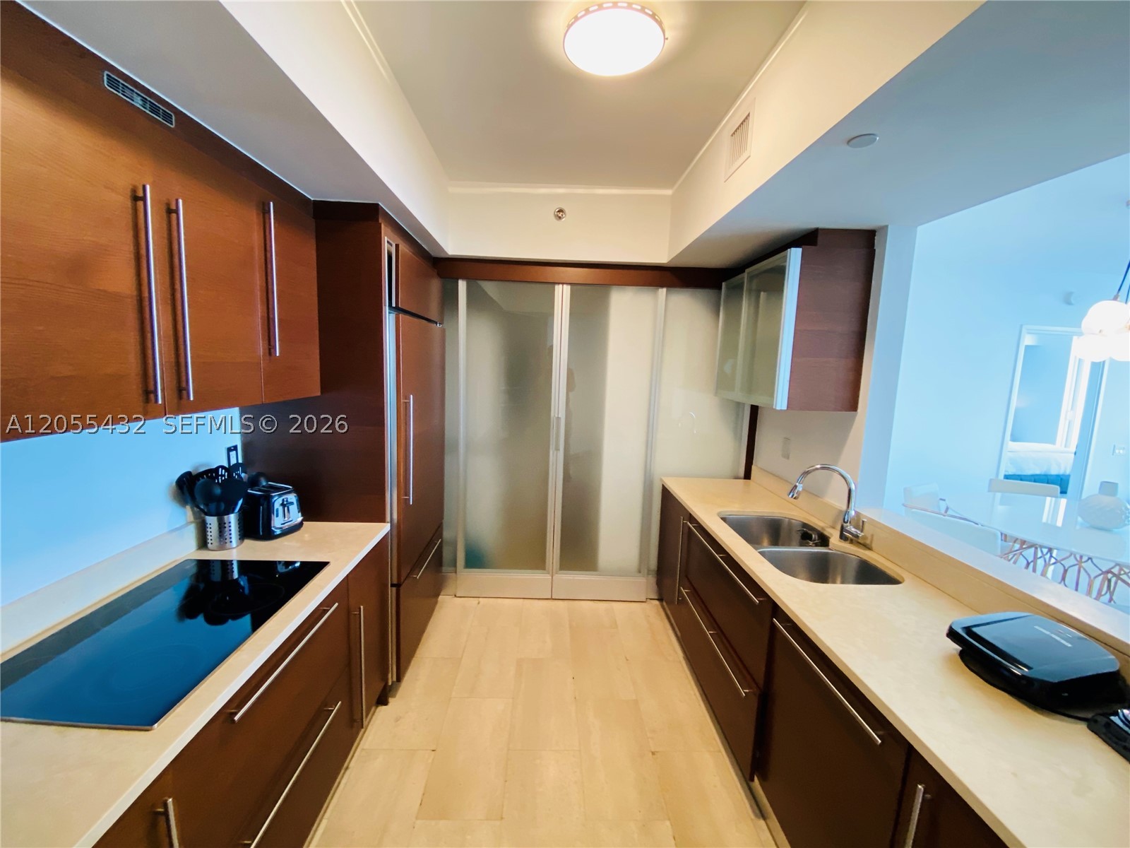 450 Alton Rd #1406, Miami Beach FL 33139
