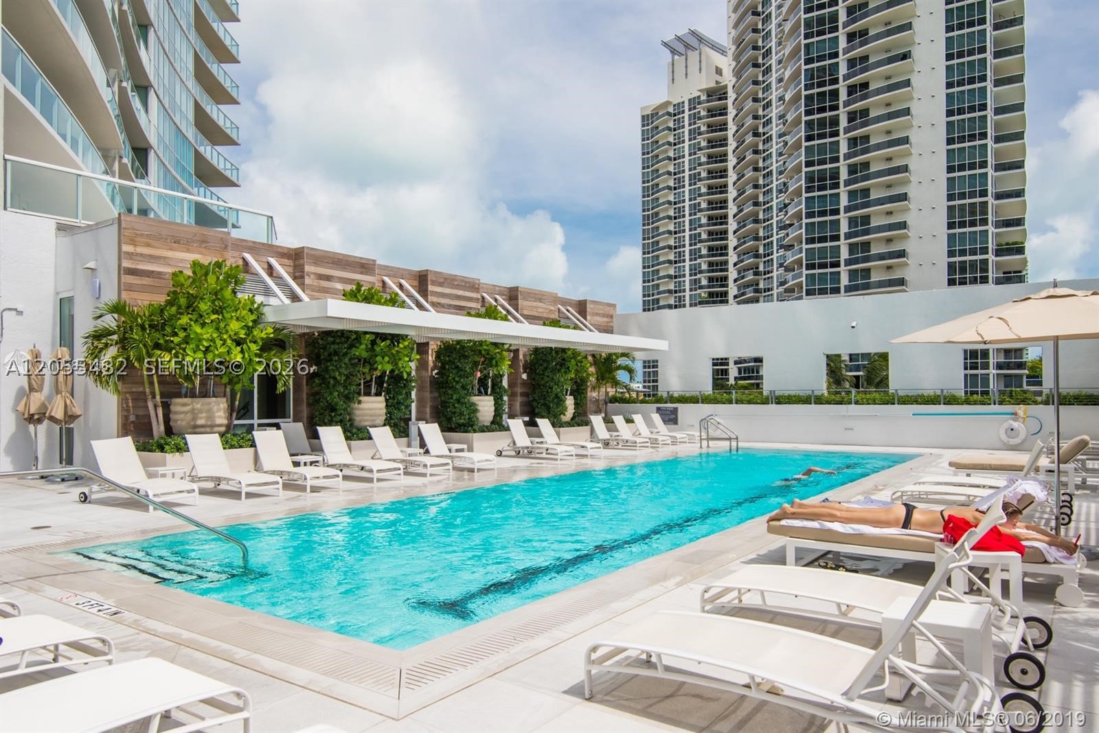 450 Alton Rd #1406, Miami Beach FL 33139