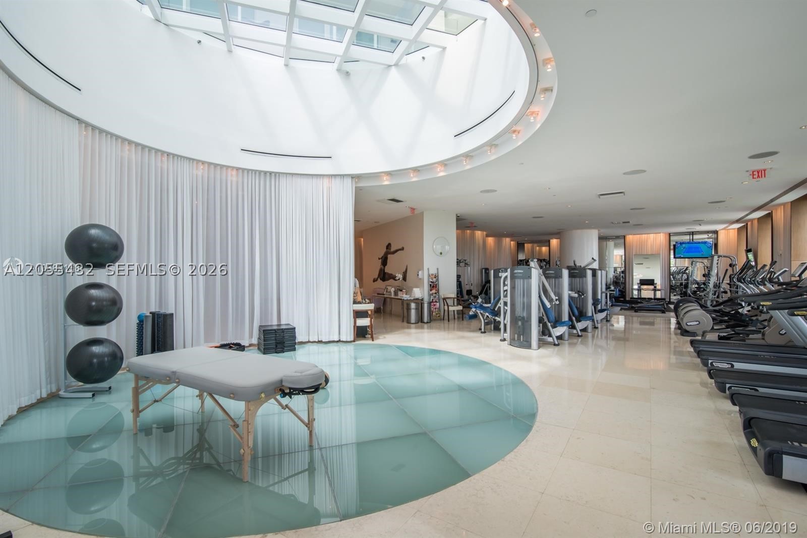 450 Alton Rd #1406, Miami Beach FL 33139