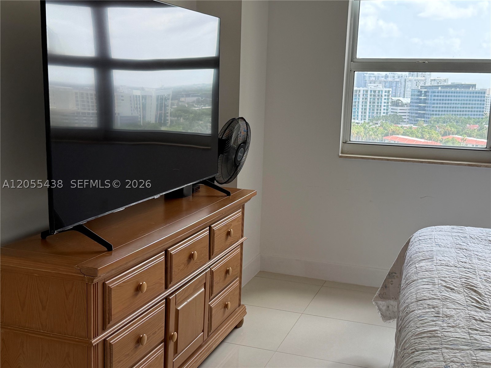 19501 W Country Club Dr #1705, Aventura FL 33180
