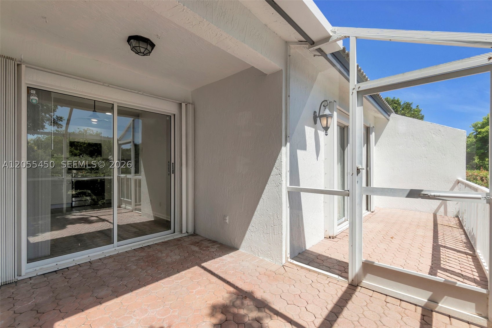 7370 NW 61st Ter, Parkland FL 33067