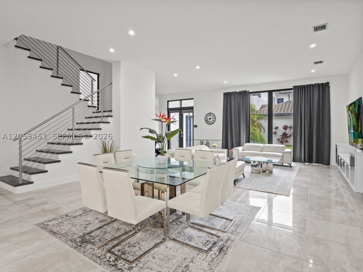 8143 NW 47th Ter, Doral FL 33166