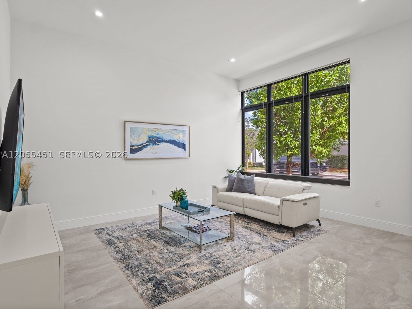 8143 NW 47th Ter, Doral FL 33166